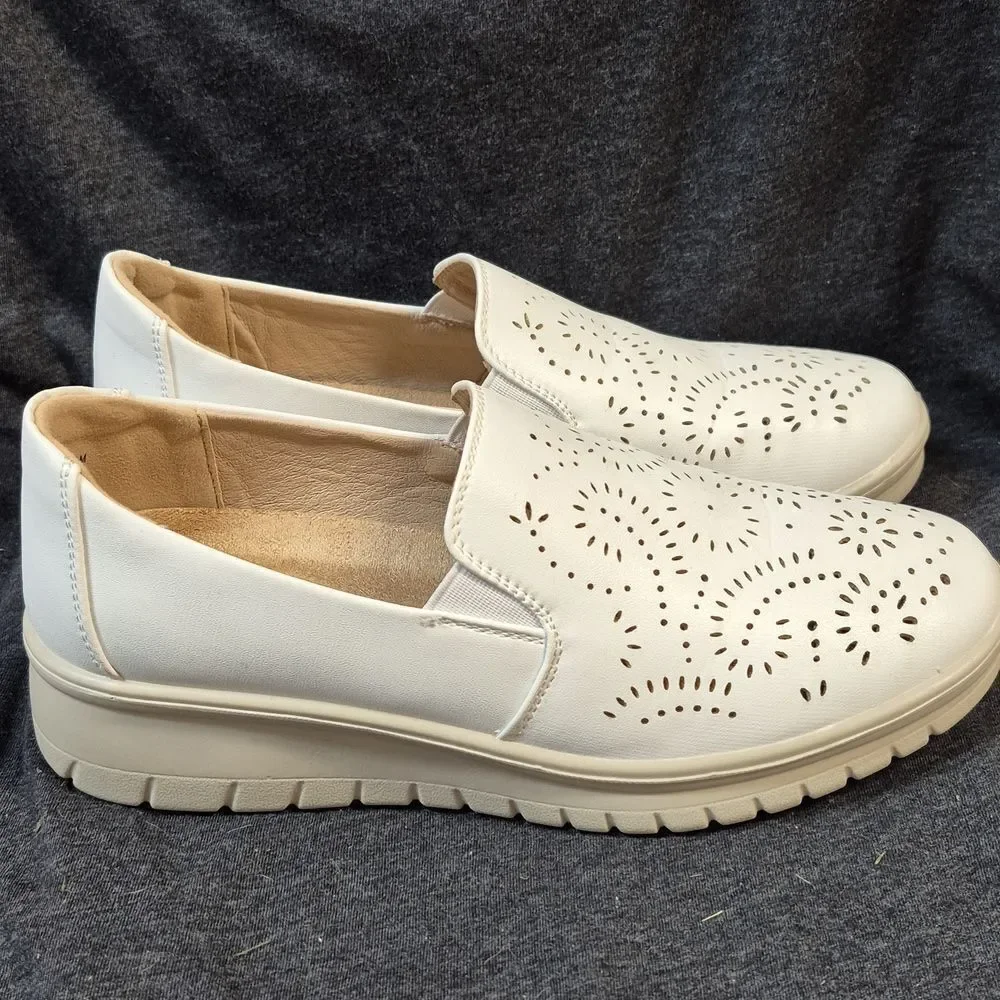 Easy Street 6.5 White Wedge Sneaker